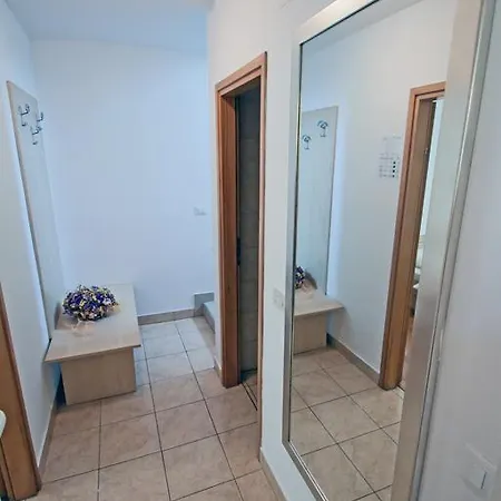 Tamarix Apartment *