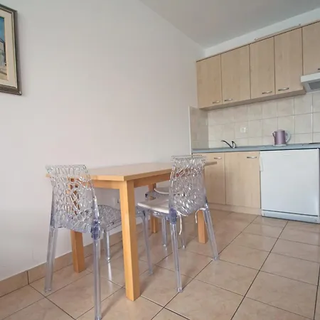 Daire Tamarix Vinjerac