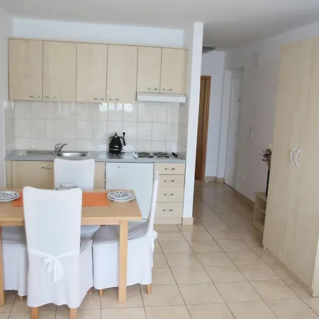 Tamarix Appartement Vinjerac