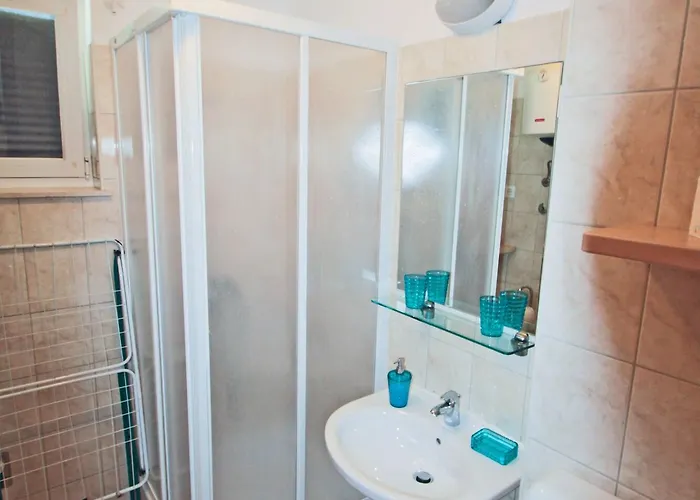 Tamarix 빈예라크