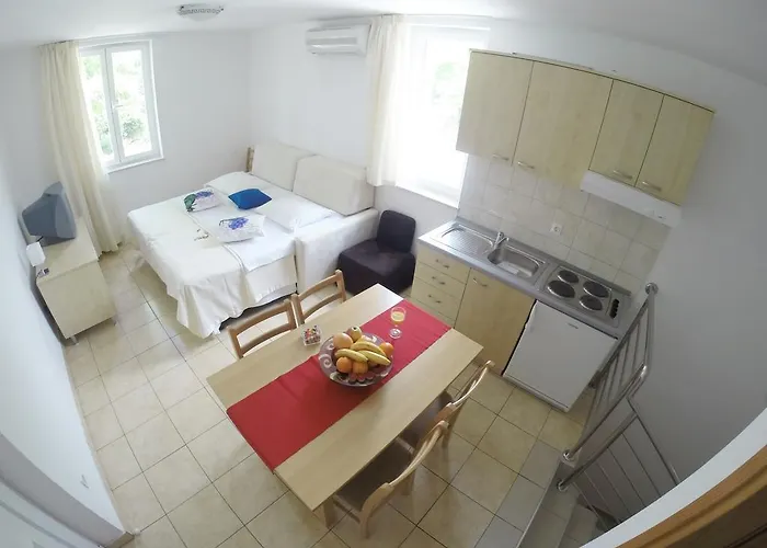 Tamarix 빈예라크